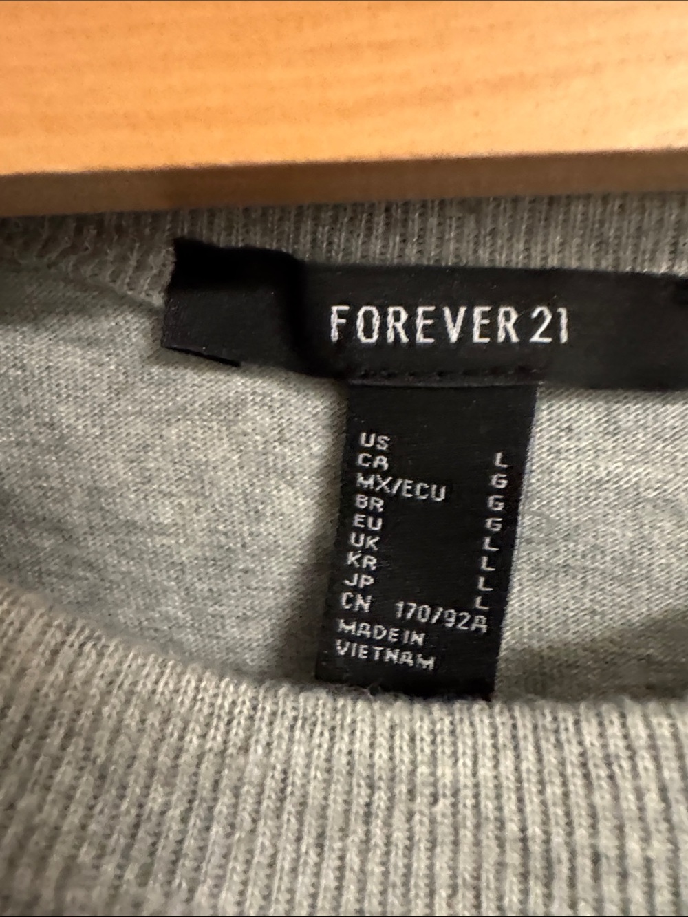 Sweater Subcategory Identification - Picture 2 of 4